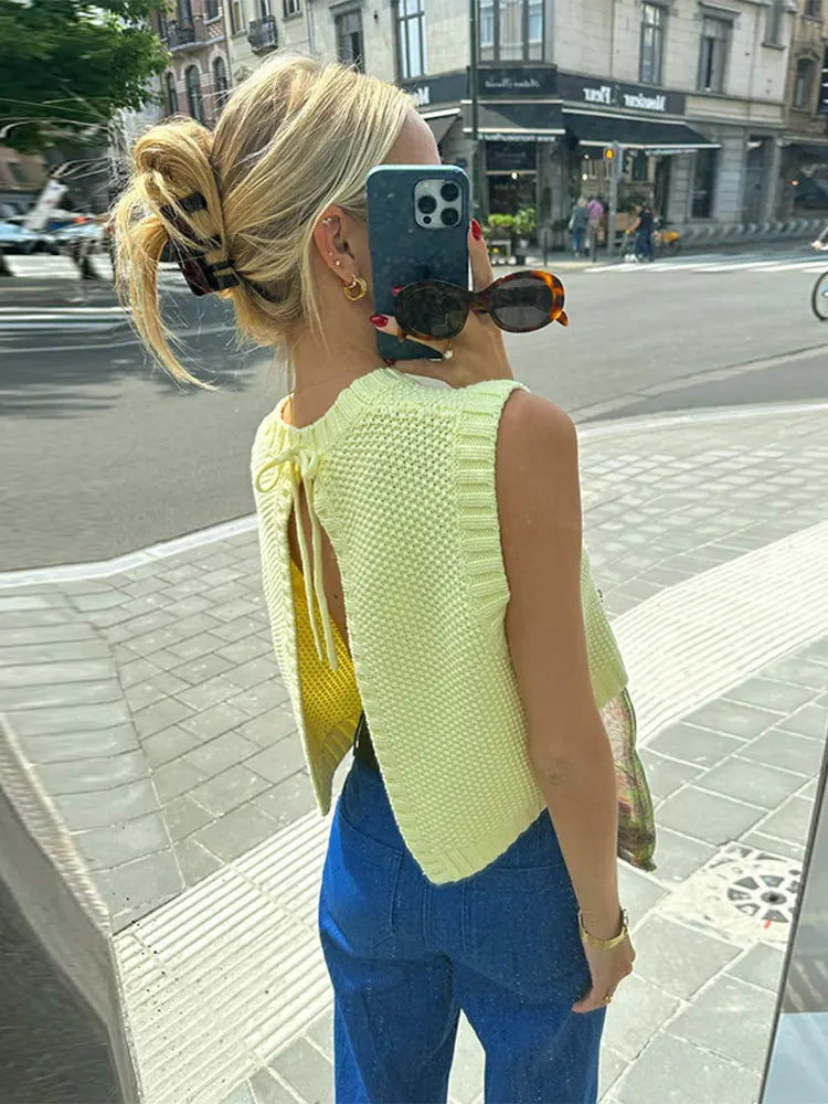 Gelbe Damen-Strick-Top mit luftiger Strickstruktur – Eliza