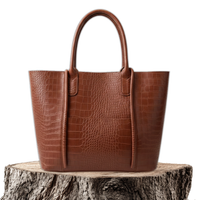 Paula – Raffinierte Schultertasche – Produktansicht 1