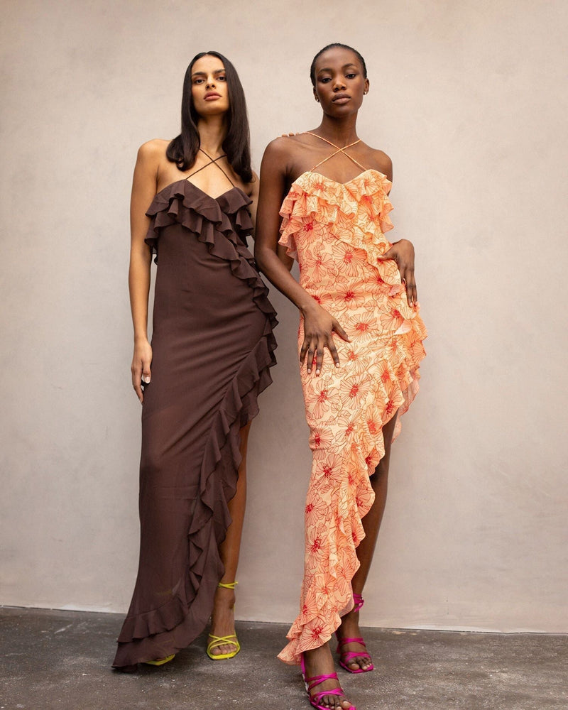 Chiffon-Maxikleid mit Rüschen und gekreuztem Ausschnitt – Elenna
