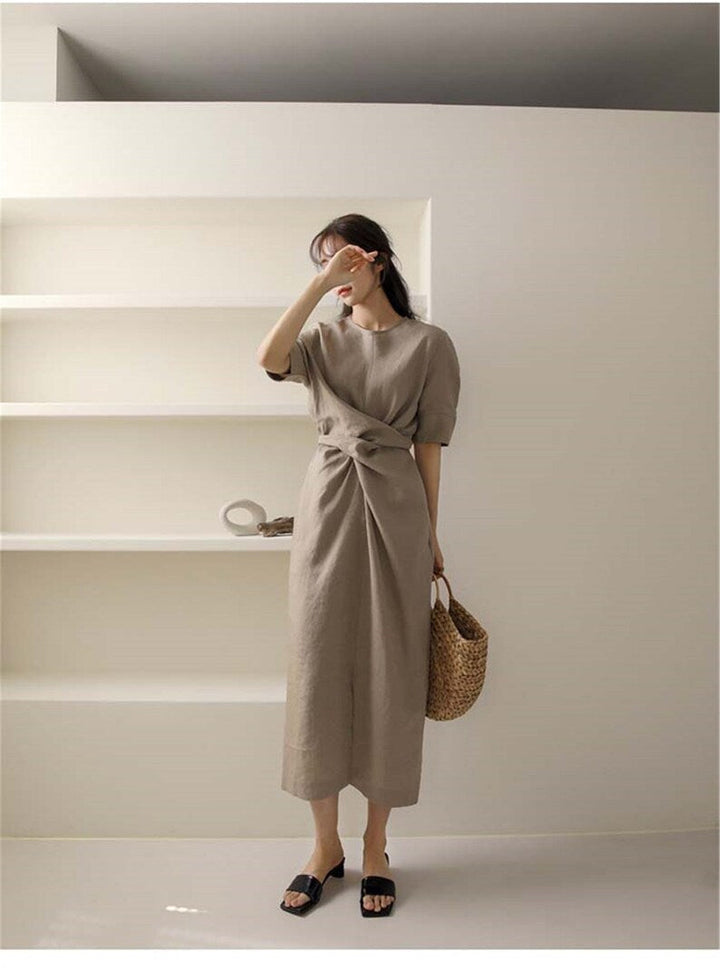 Leichtgewicht Khaki Sommerkleid mit verstellbarem Bund – Isalie