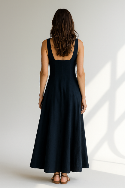 Elegantes dunkelblaues Maxikleid mit Trägern