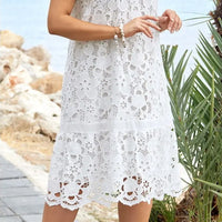 Stilvolle Sommer-Midikleid mit Blumenausschnitt – Liora