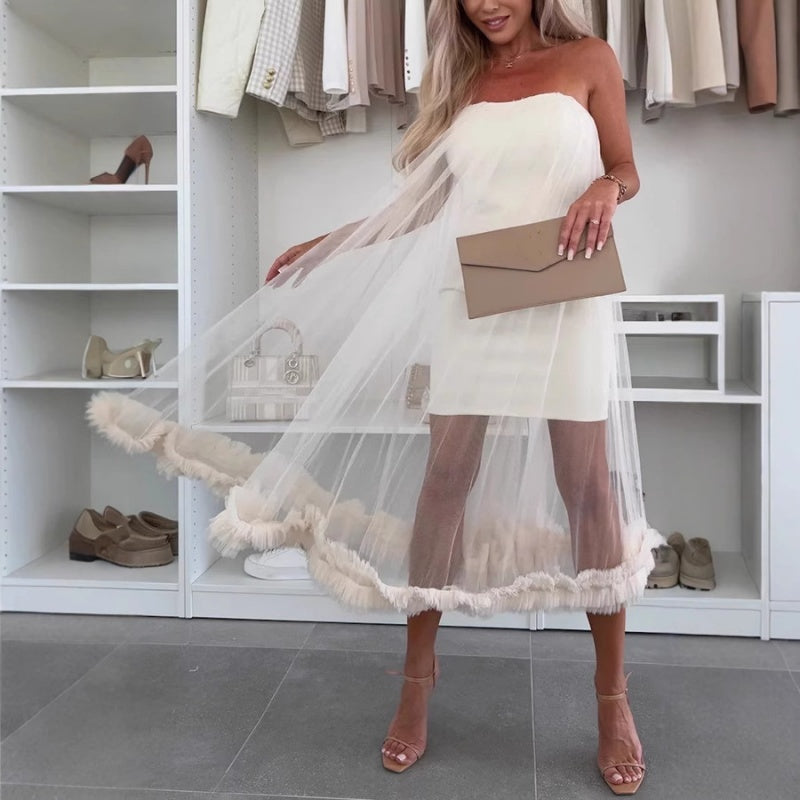 Schulterfreies Tüllkleid mit Volants – Nea
