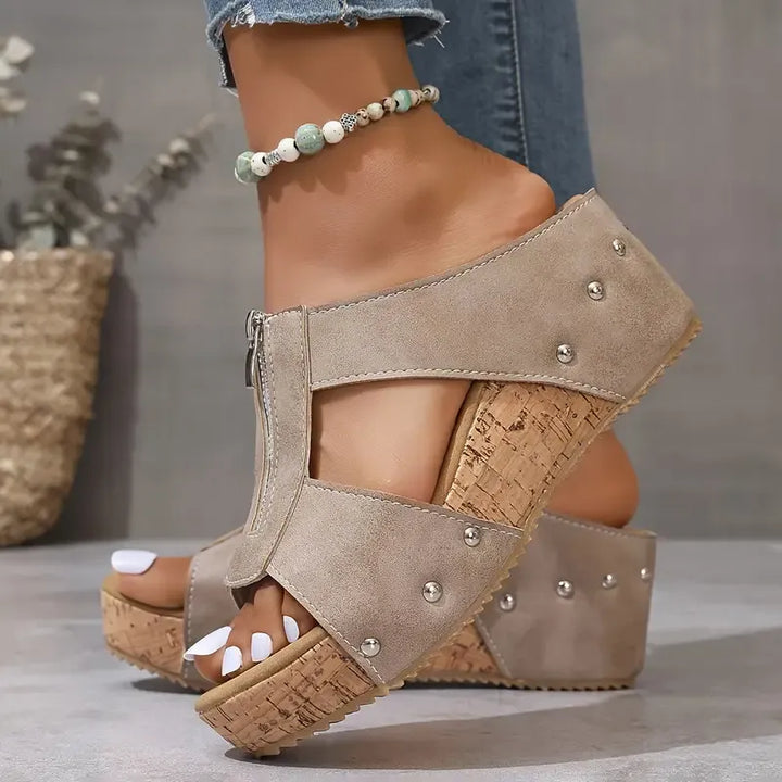 Anna-Dorothea – Trendige Keilsandalen – Produktansicht 10