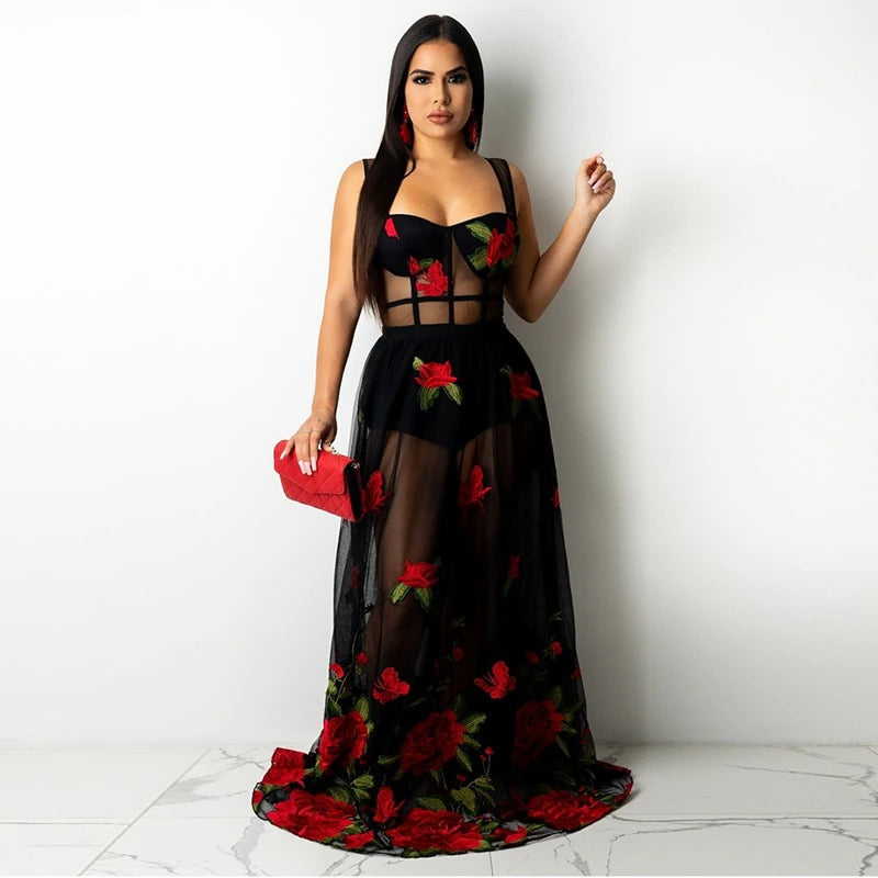 Maxikleid mit Blumenstickerei und Spaghettiträgern – Rosalie