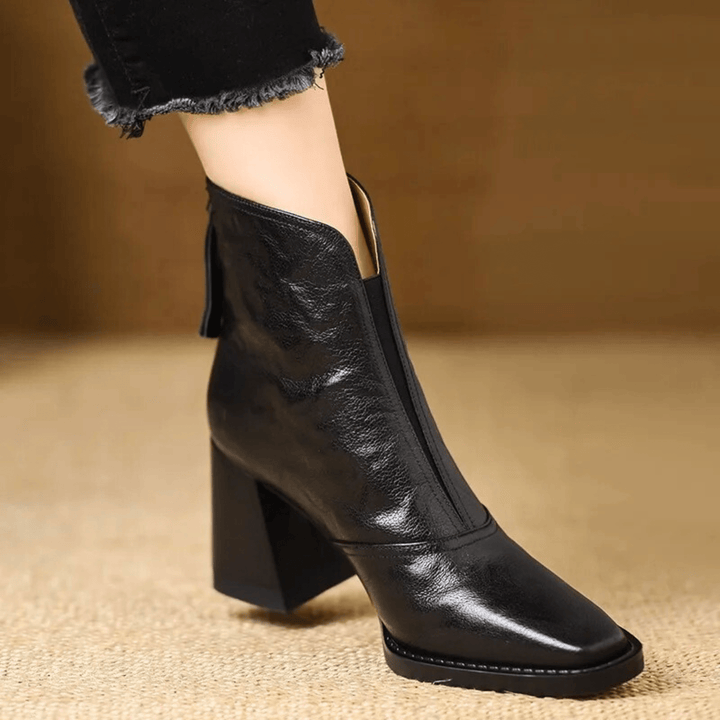 Delia – Luxuriöse Stiefeletten mit mittelhohem Absatz – Produktansicht 1