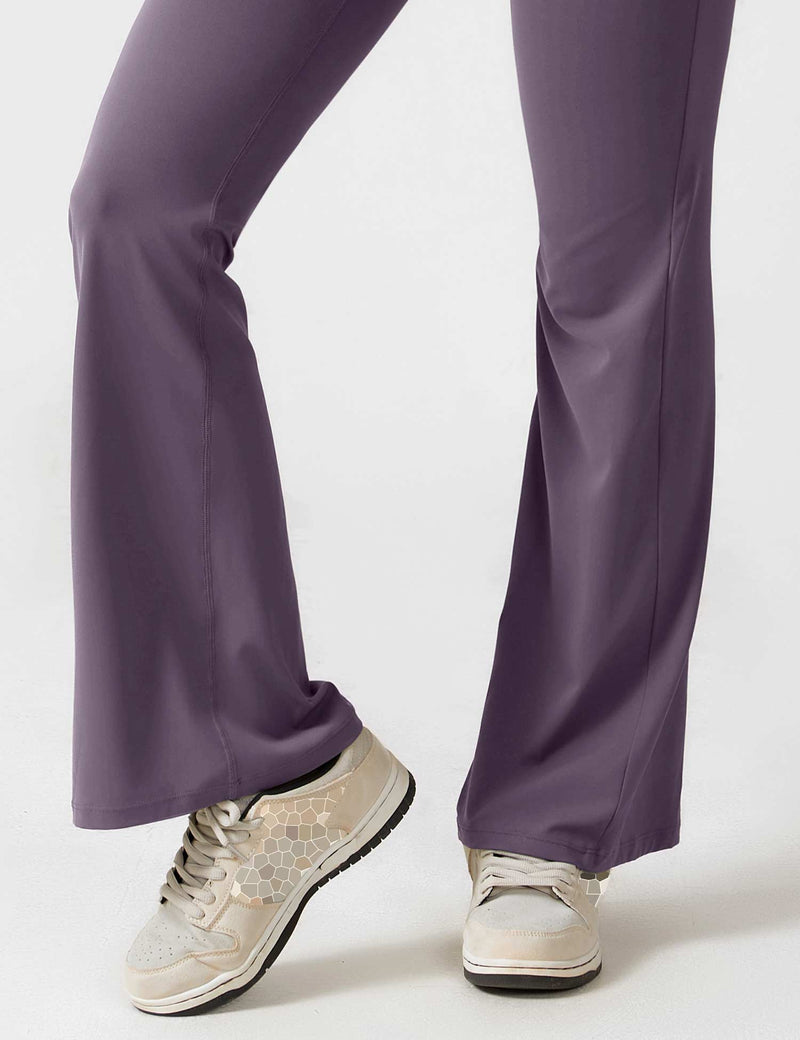 Rückenfreier Jumpsuit mit Schlaghose – Liv