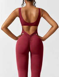 Rückenfreier Jumpsuit mit Schlaghose – Liv